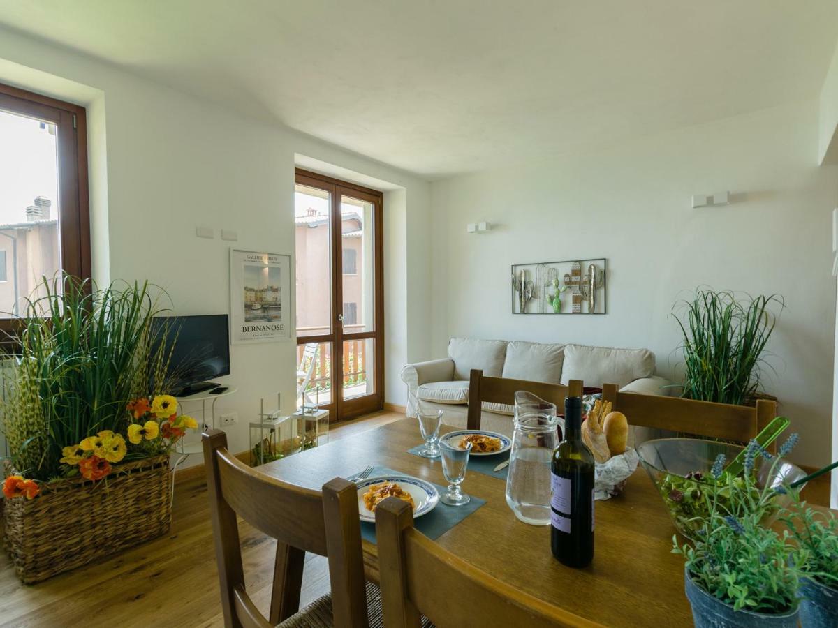 Discesa A Lago With Terrace And Garden On Lake Iseo Рива-ді-Сольто Екстер'єр фото