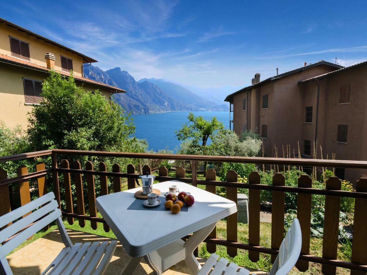 Discesa A Lago With Terrace And Garden On Lake Iseo Рива-ді-Сольто Екстер'єр фото