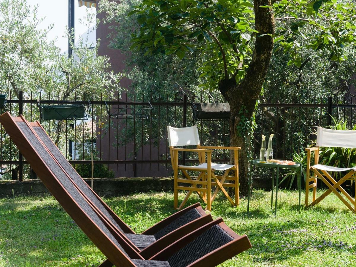 Discesa A Lago With Terrace And Garden On Lake Iseo Рива-ді-Сольто Екстер'єр фото